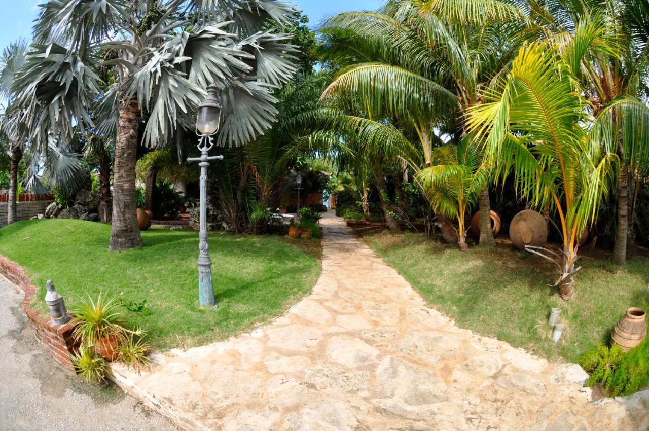Sun Reef Village On Sea Willemstad Exteriör bild